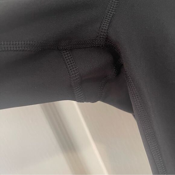 Adidas Black Solid Leggings Size Medium Tight Fit Pocket Aeroready Striped Logo - Picture 4 of 13